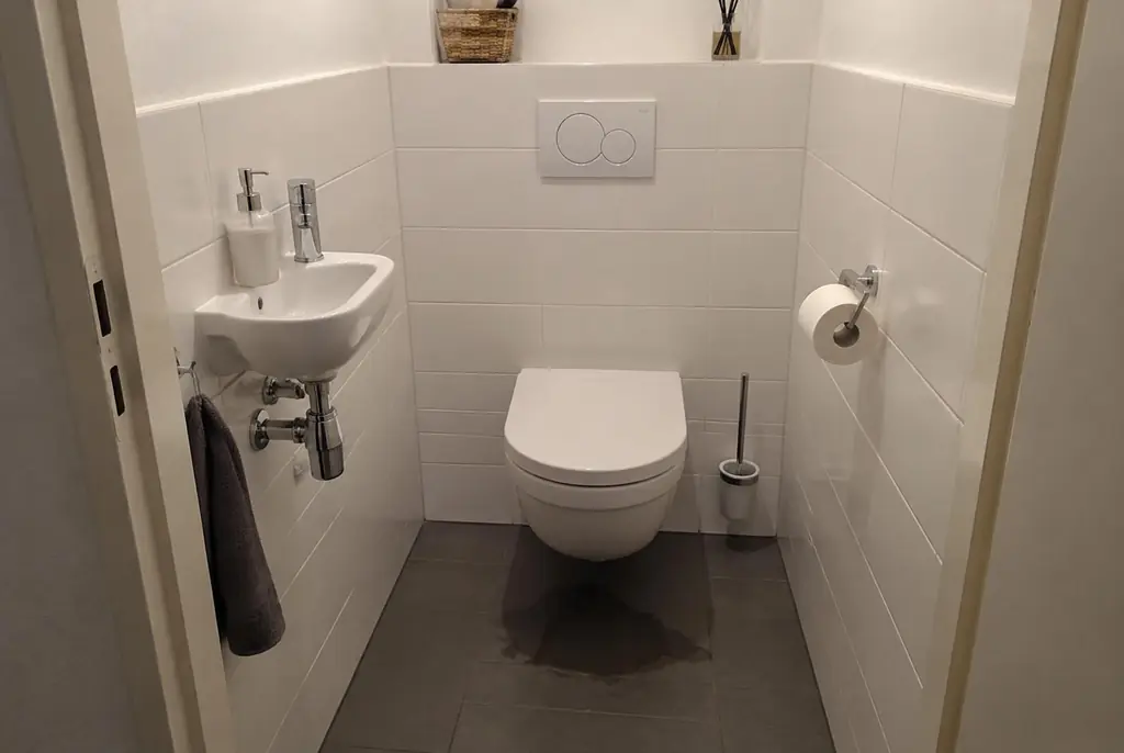 Lekdetectie Driebergen-Rijsenburg – natte vloer bij een toilet